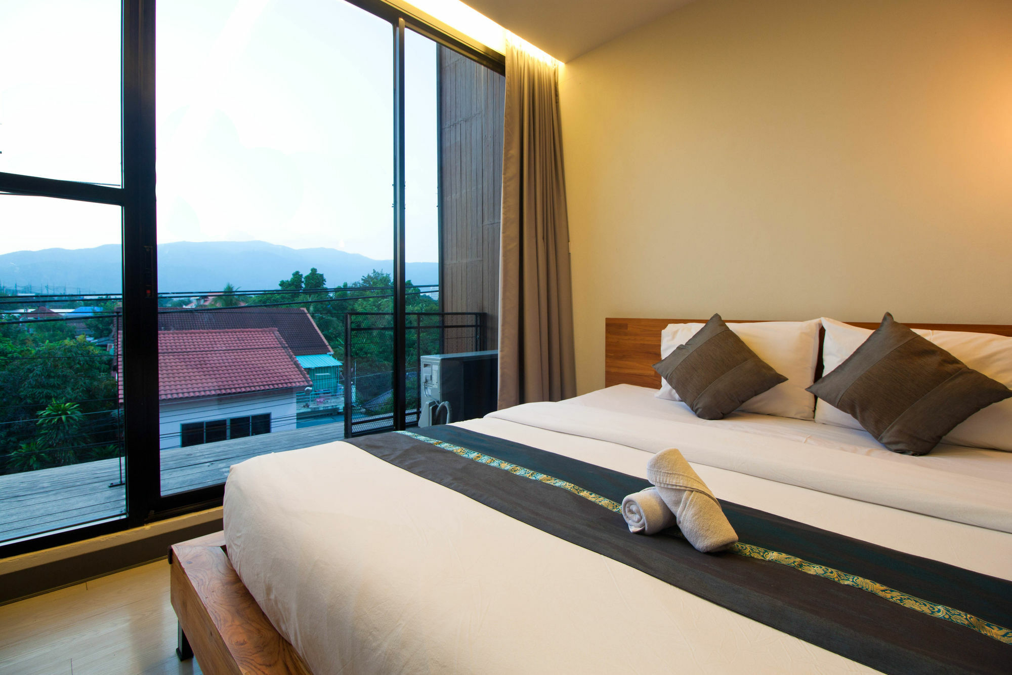 3 Laan House Hotel Csiangmaj Kültér fotó